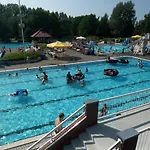 Am Badepark 4* באד צווישנהם