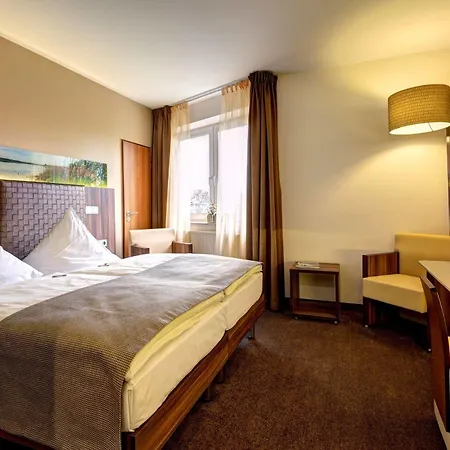 Hotel Nordwest-hotel Am Badepark 4*